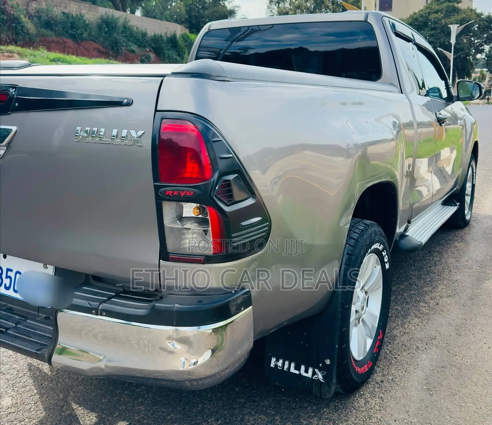 Toyota Hilux 2020 Gold