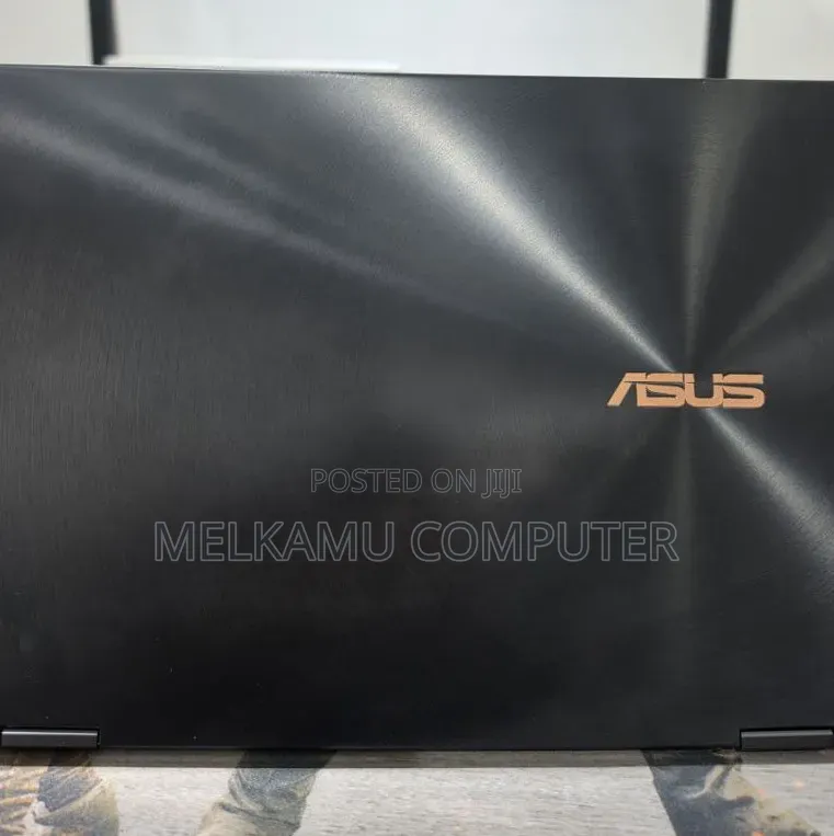 New Laptop Asus Zenbook 13 OLED 16GB Intel Core i7 SSD 512GB