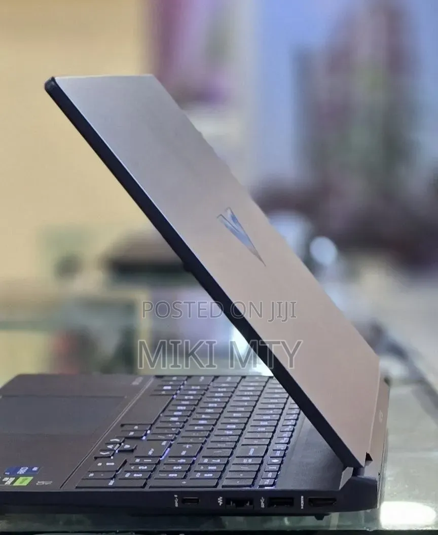 New Laptop HP Victus 15 16GB Intel Core i7 SSD 512GB