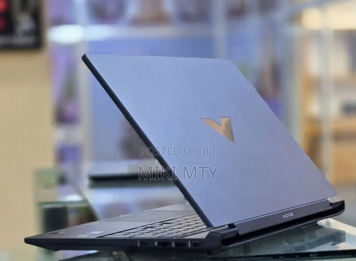 New Laptop HP Victus 15 16GB Intel Core i7 SSD 512GB