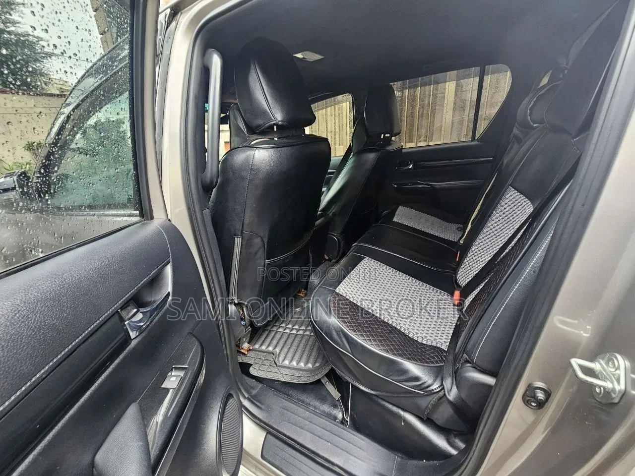 Toyota Hilux 2020 Gray
