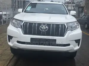 Toyota Land Cruiser Prado 2019 White