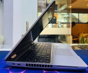 New Laptop Dell Precision 3581 16GB Intel Core i7 SSD 512GB