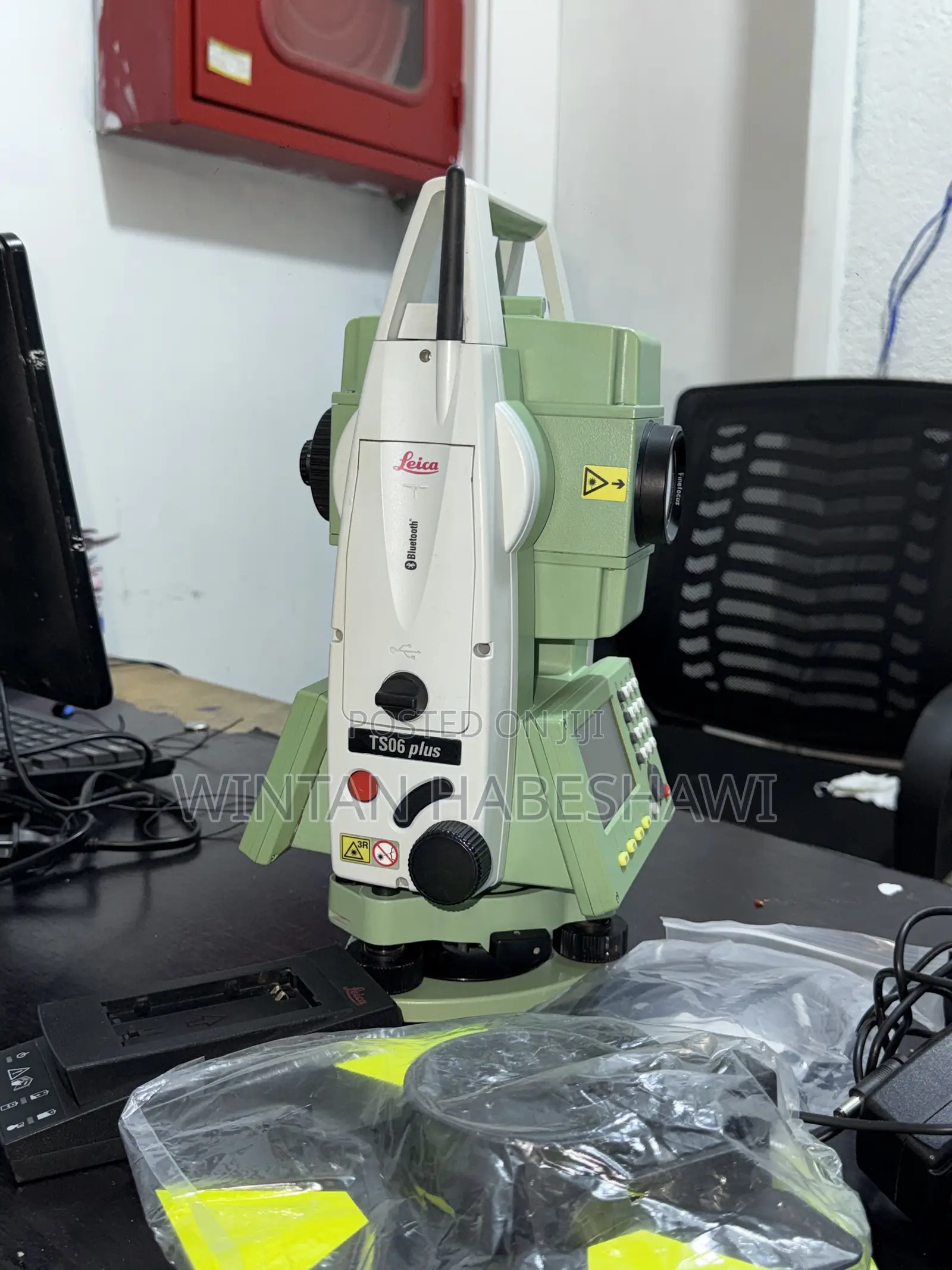 Leica Surveying Machine Total Station