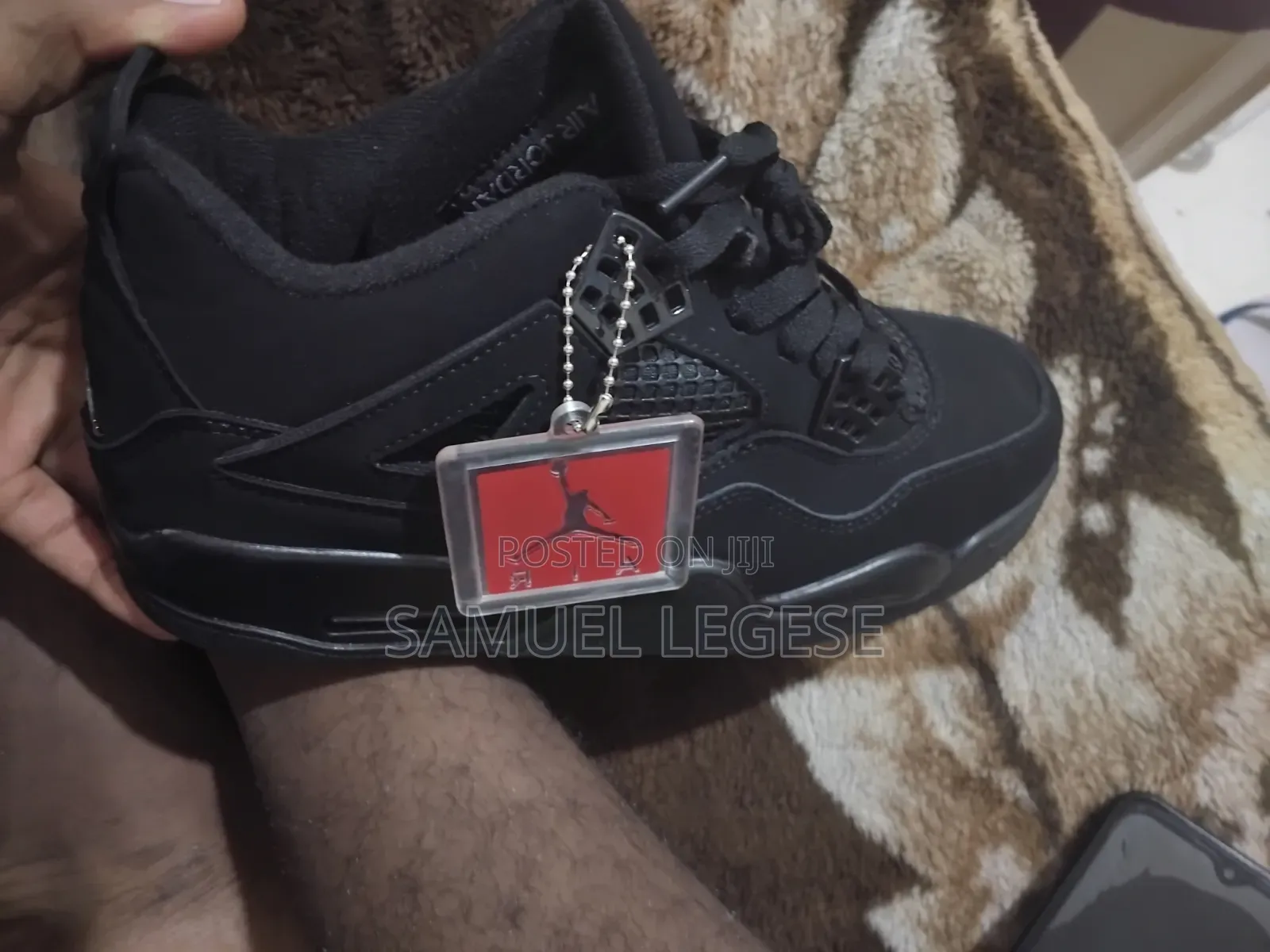 Jordan 4 the Air Jordan 4 Retro 'Black Cat' Features