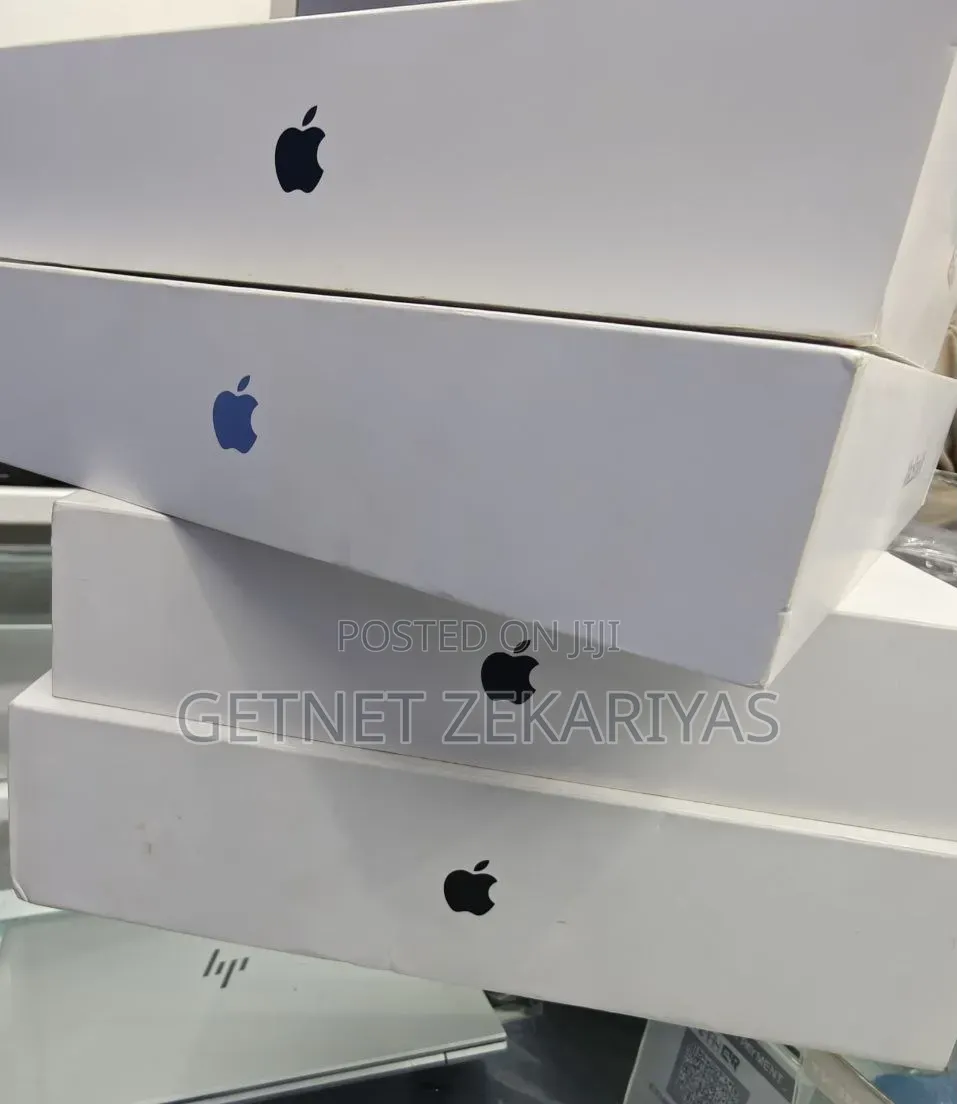 New Laptop Apple MacBook Pro 2025 M5 36GB Apple M5 Pro SSD 2T