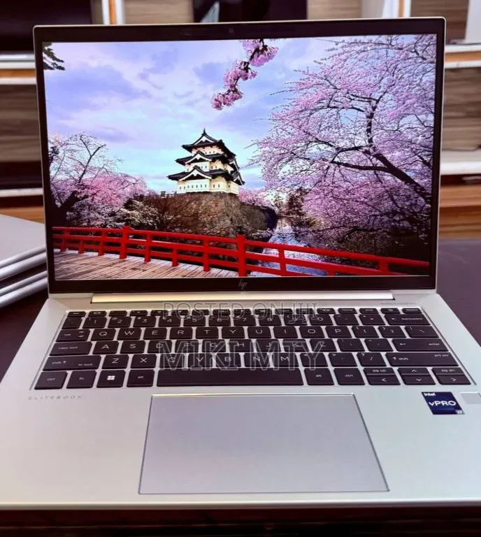 New Laptop Lenovo ThinkPad Yoga 16GB Intel Core Ultra 7 SSD 512GB