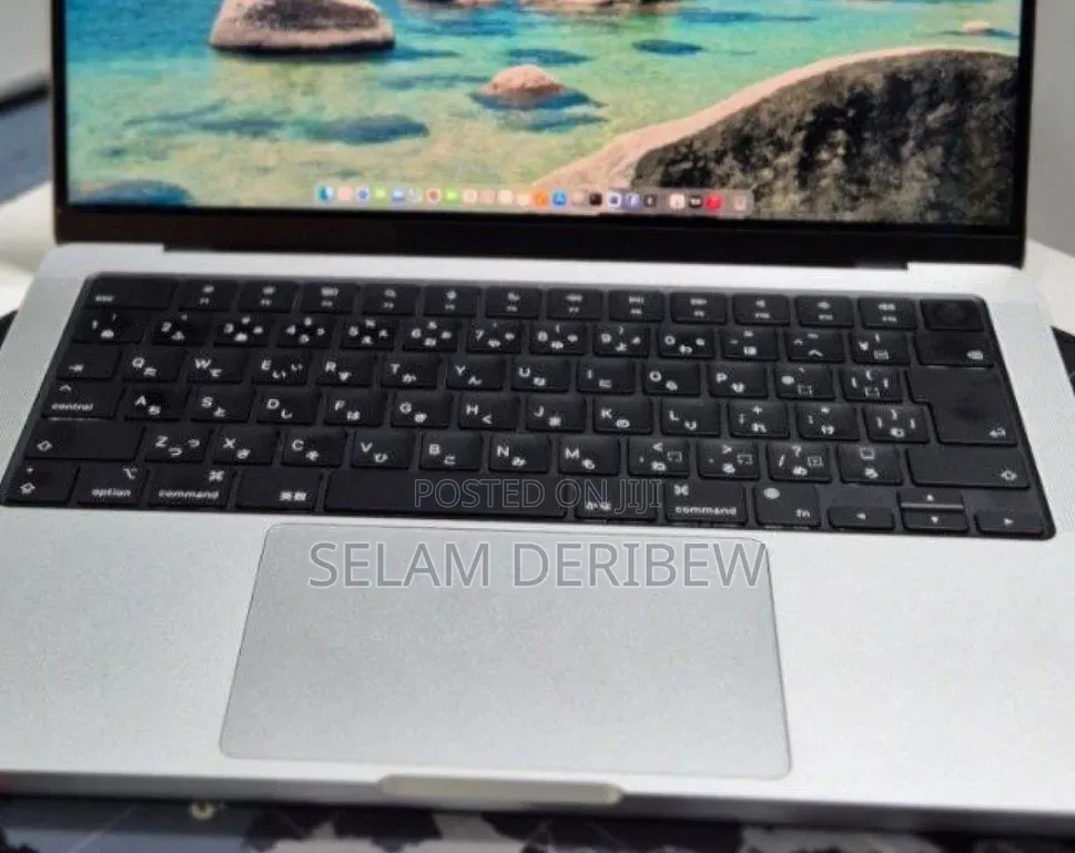 New Laptop Apple MacBook Pro 2024 M4 16GB Apple M4 Pro SSD 512GB