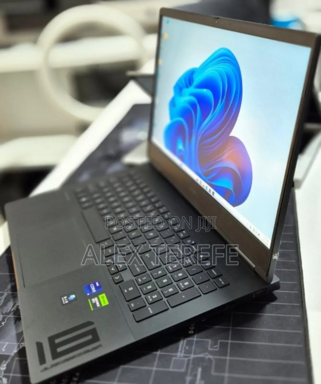 New Laptop HP Omen 16 16GB Intel Core i9 SSD 1T