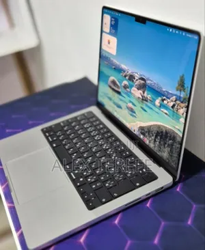 New Laptop Apple MacBook Pro 2024 M4 16GB Apple M4 SSD 512GB