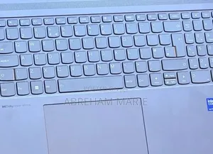New Laptop Lenovo Yoga 7i 16GB Intel Core Ultra 7 SSD 512GB