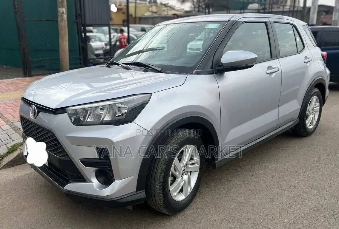 Toyota Raize 2022 Silver