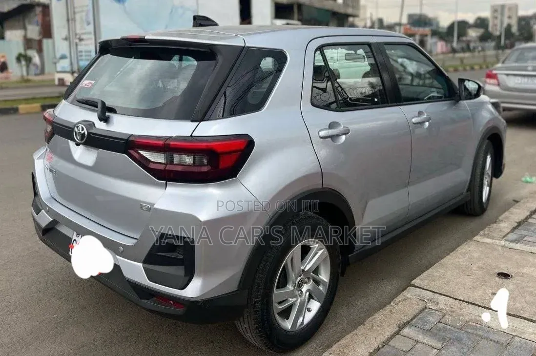Toyota Raize 2022 Silver