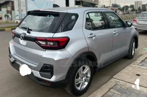 Toyota Raize 2022 Silver