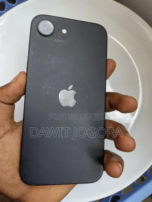 Apple iPhone 16e 128 GB Black