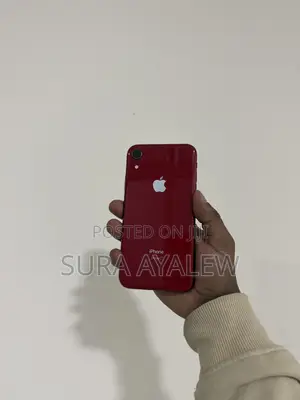 Apple iPhone XR 64 GB Red