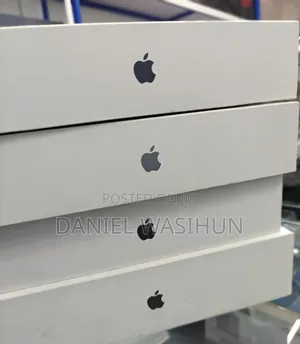 New Laptop Apple MacBook Pro 2025 M5 36GB Apple M5 Pro SSD 2T