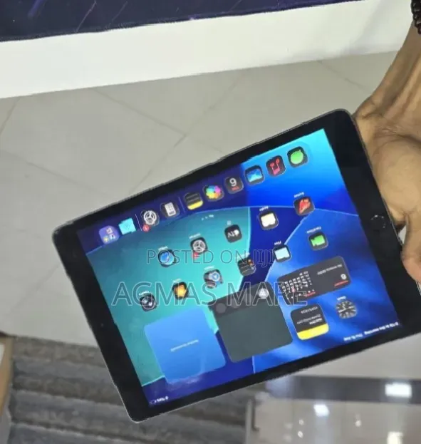 New Apple iPad 10.2 (2019) 64 GB