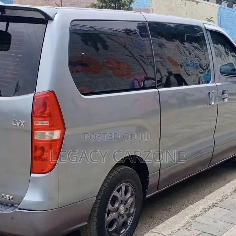 Hyundai Starex 2013 Silver
