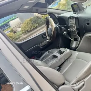 Hyundai Starex 2013 Silver