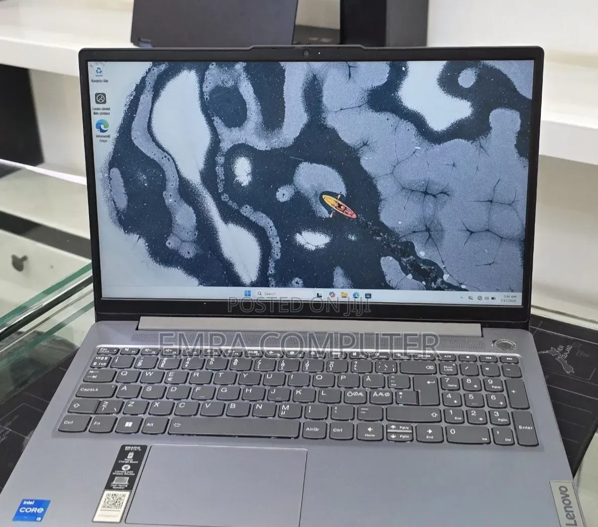 New Laptop Lenovo 8GB Intel Core i5 SSD 512GB