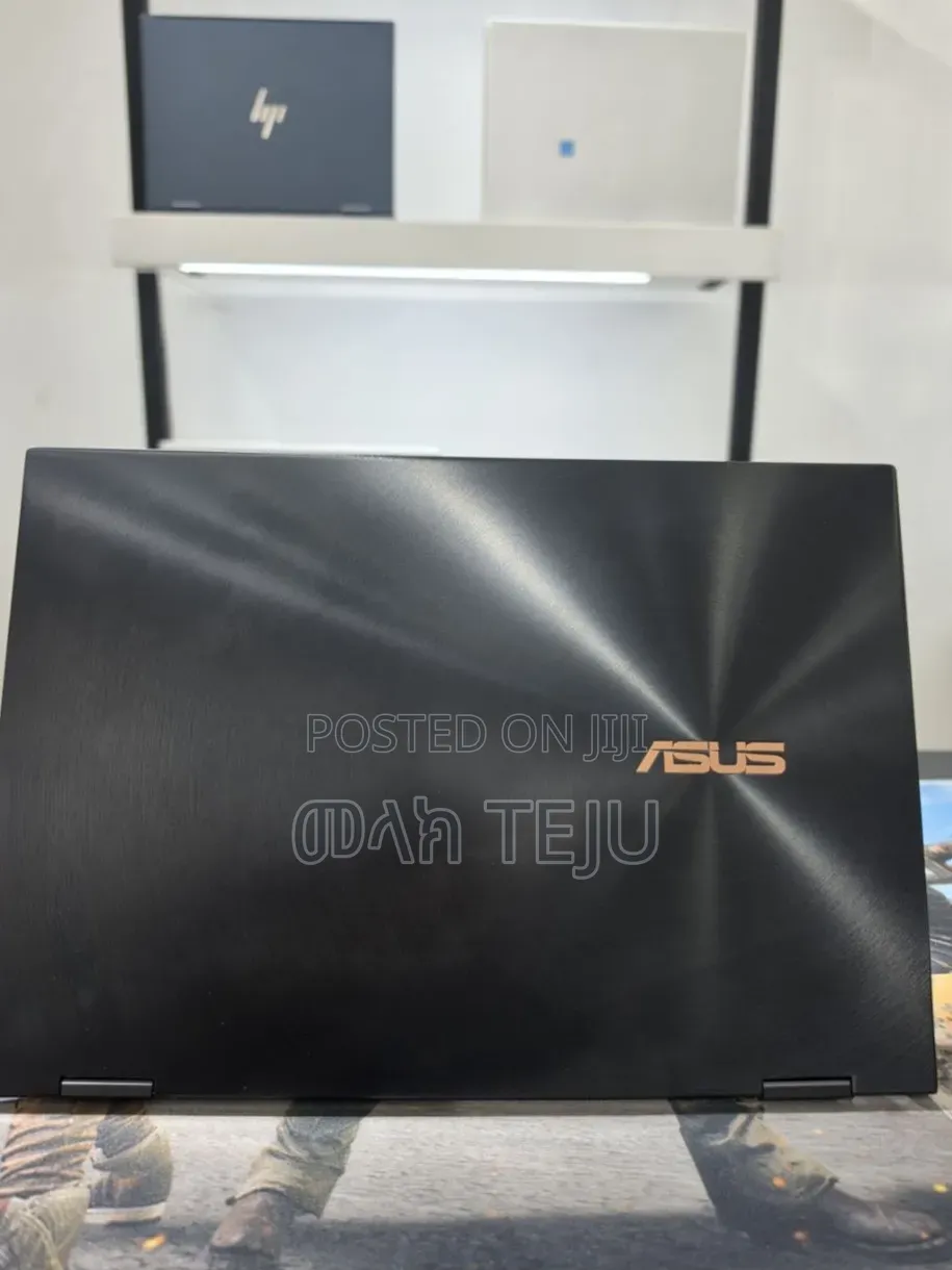 New Laptop Asus Zenbook 14 16GB Intel Core i7 SSD 512GB