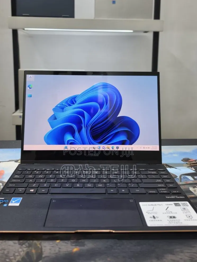New Laptop Asus Zenbook 14 16GB Intel Core i7 SSD 512GB