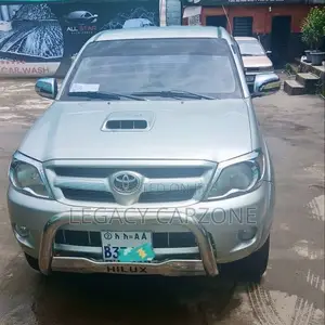 Toyota Hilux 2008 Gold