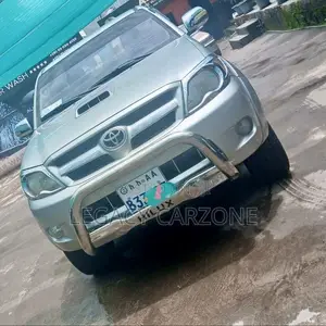 Toyota Hilux 2008 Gold