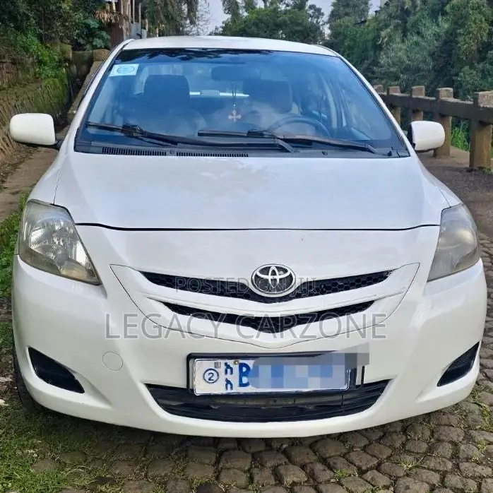 Toyota Yaris 2008 White