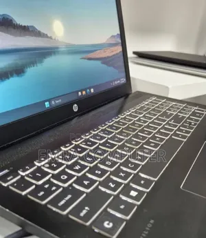 New Laptop HP 8GB Intel Core i7 SSD 256GB
