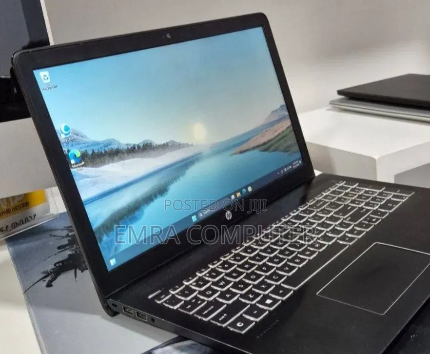 New Laptop HP 8GB Intel Core i7 SSD 256GB