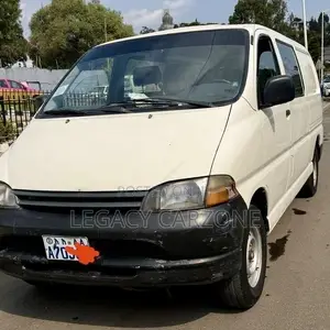 Toyota HiAce 2000 White