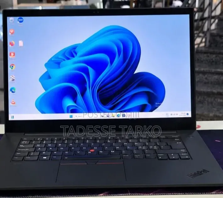 New Laptop Lenovo 16GB Intel Core i7 SSD 512GB