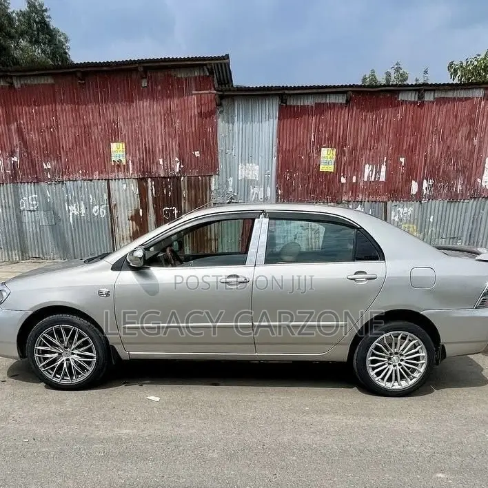 Toyota Corolla 2004 Silver
