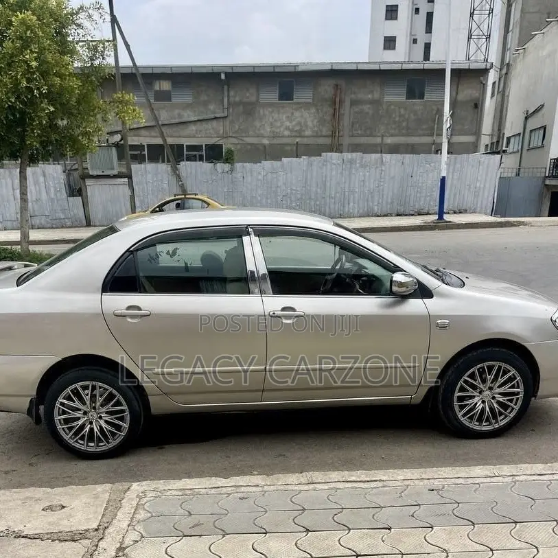 Toyota Corolla 2004 Silver