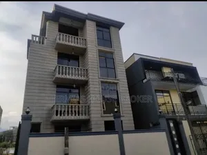 Furnished 7bdrm House in ሀያት, Yeka for sale