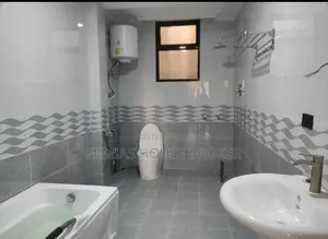 Furnished 7bdrm House in ሀያት, Yeka for sale