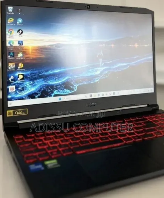 New Laptop Acer Predator Helios Neo 16 16GB Intel Core i7 SSD 512GB