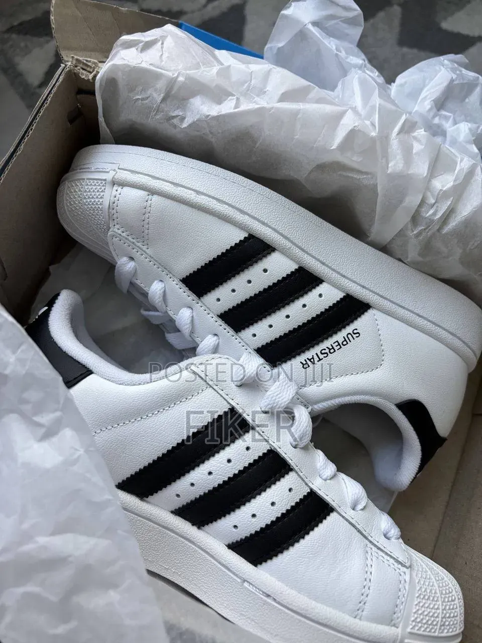 Adidas Superstar