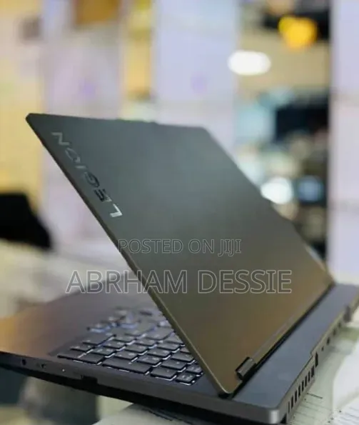 New Laptop Lenovo Legion 5 16GB AMD Ryzen 7 SSD 1T