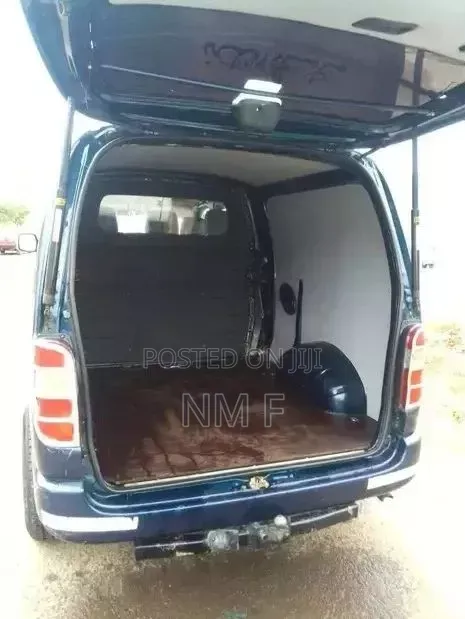 Toyota TownAce 2011 Blue