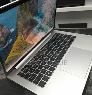 New Laptop HP EliteBook 840 G9 16GB AMD Ryzen 7 SSD 512GB