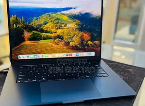 New Laptop Apple MacBook Air 2024 M3 8GB Apple M3 SSD 256GB