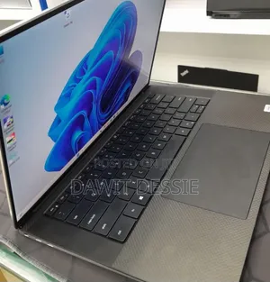 New Laptop Dell XPS 15 16GB Intel Core i7 SSD 512GB