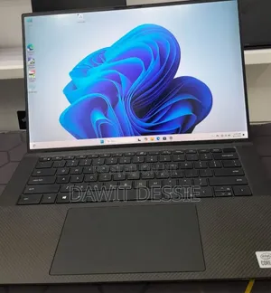 New Laptop Dell XPS 15 16GB Intel Core i7 SSD 512GB