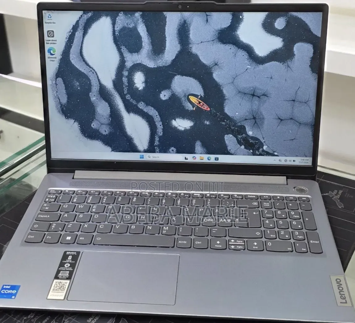 New Laptop Lenovo Ideapad 3 16GB Intel Core i5 SSD 512GB