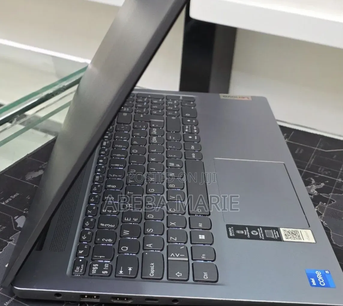 New Laptop Lenovo Ideapad 3 16GB Intel Core i5 SSD 512GB