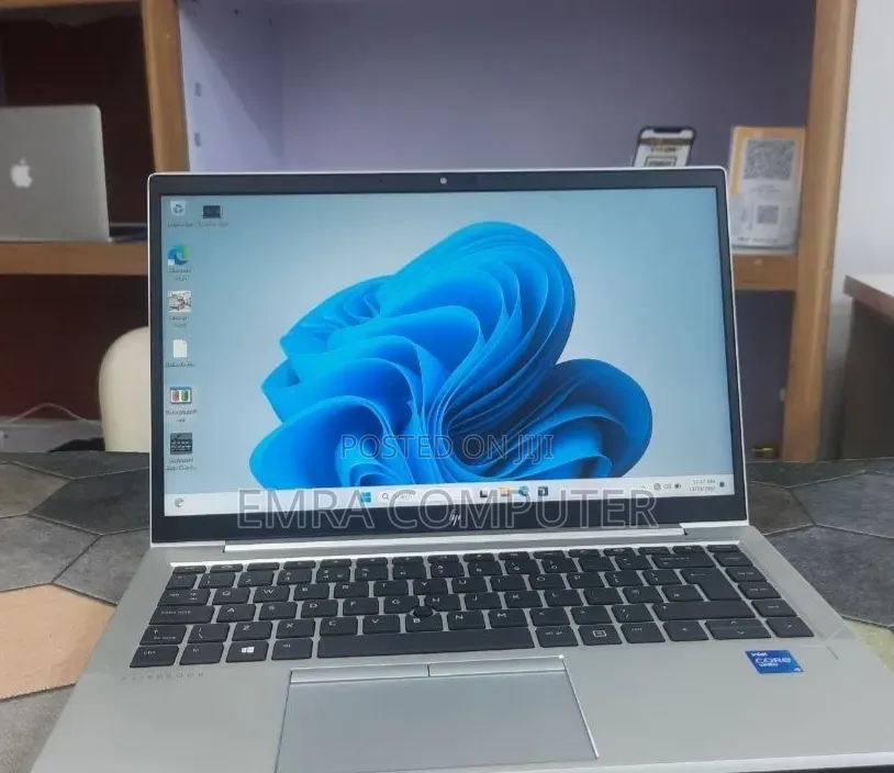 New Laptop HP EliteBook 840 G8 16GB Intel Core i5 SSD 512GB