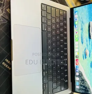 New Laptop Apple MacBook Pro 2021 M1 16GB Apple M1 Pro SSD 512GB
